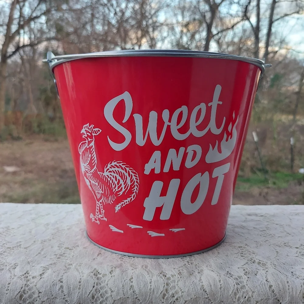Decorative Sriracha Tin Bucket Advertising Collectible Red and White Hot Sauce